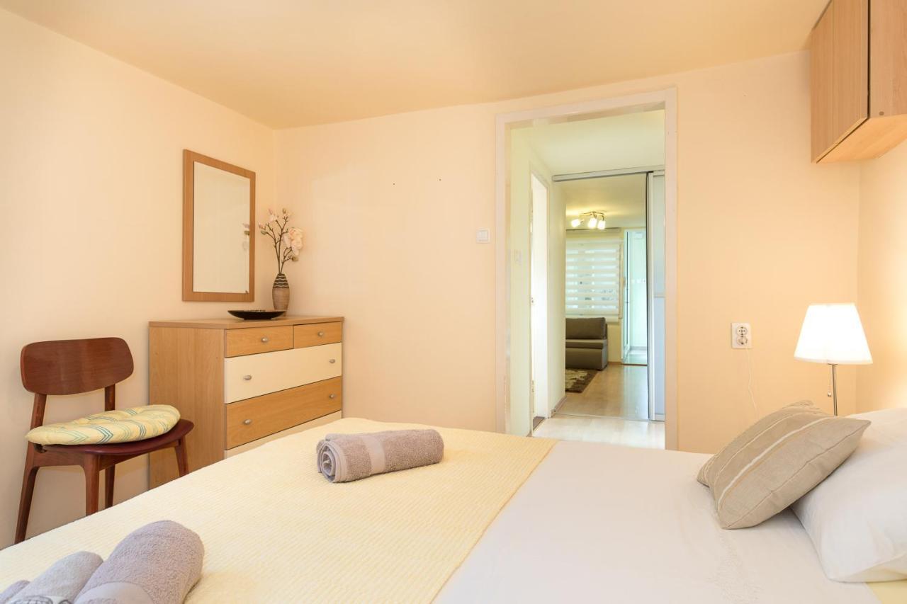 Beach Apartment Krk Town Eksteriør bilde
